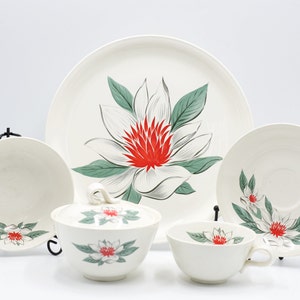 Homer Laughlin Debutante Dishes, White Lotus Flower Red Center, Dinner Plate, Cups, Saucers, Fruit Bowls, Christmas Green, Mid Century