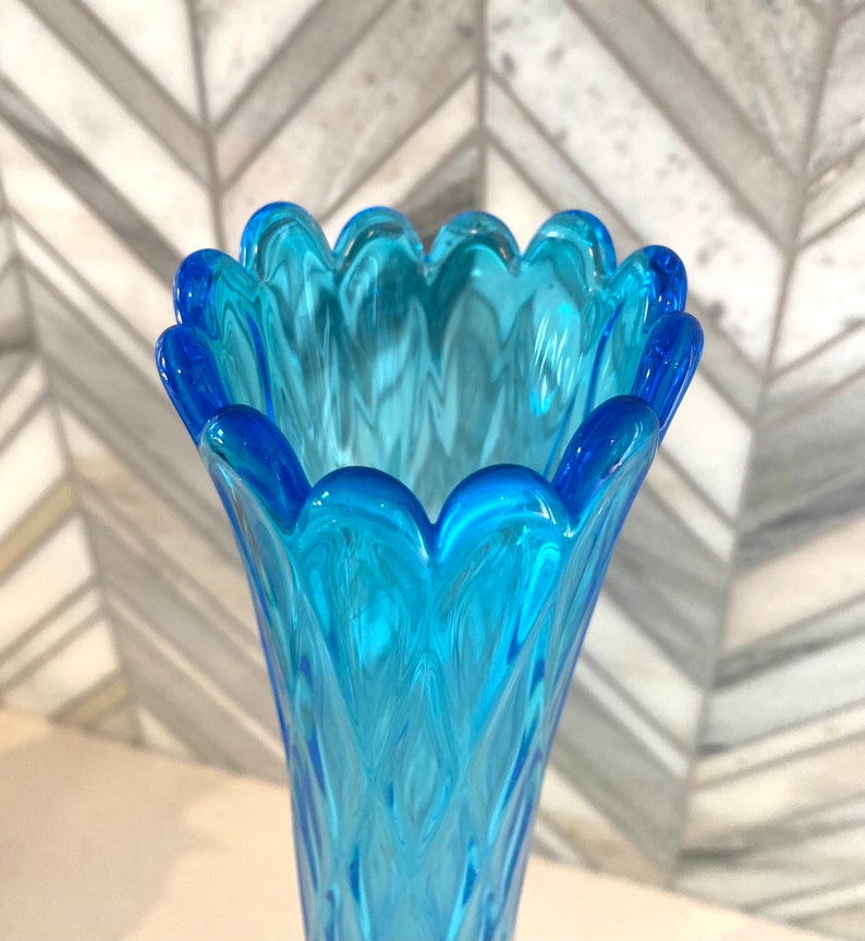 Vintage Jefferson Glass Diamond and Thumbprint 228 Stretch Blue Vase image 3
