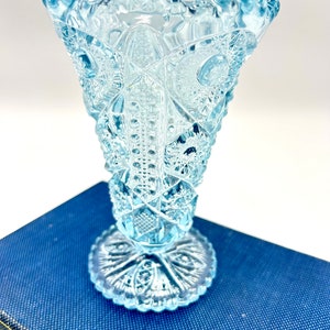Vintage Imperial Glass Ice Blue Vase, Hobstar with Sawtooth Rim, Cut Glass Footed Vase, MCM 50s Glassware image 7