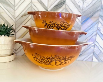 Pyrex Old Orchard Ombre Orange Brown Nesting Bowls, Cinderella Nesting Mixing Bowl, Set of 3, Fruit, Grapes, Vintage Bakeware