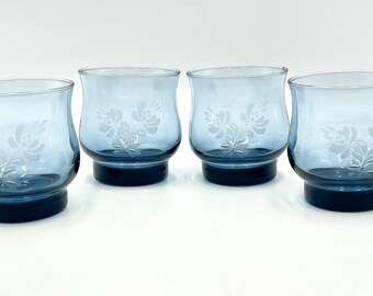 Vintage Pflatzgraff Yorktowne Blue Tulip-Style Lowball Rocks, Juice Glasses, Floral Pattern, Light Blue, Retro Glassware