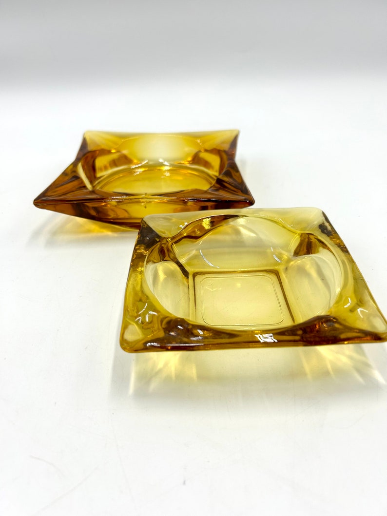 Vintage 80s Anchor Hocking Ashtrays, Amber Gold Glass, Set of 2, Thick Square Glass Ashtrays, Retro Glassware Ashtray image 2