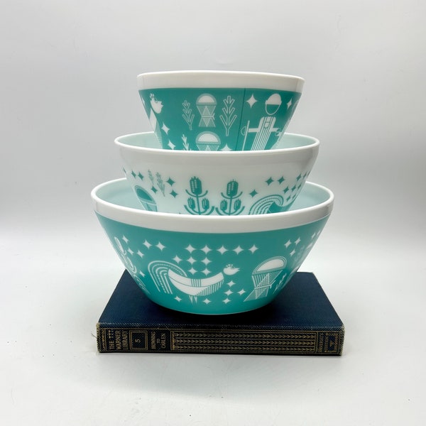 Vintage Charm Inspired by Pyrex Collectible Bowls, Rise 'n Shine Pattern inspired by Butterprint, Turquoise and White Mixing Bowls