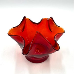 Vintage Red Amberina Art Glass Handkerchief Vase, Ombre Orange Red, Retro Glassware