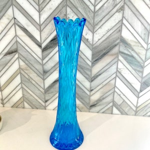 Vintage Jefferson Glass Diamond and Thumbprint 228 Stretch Blue Vase image 1