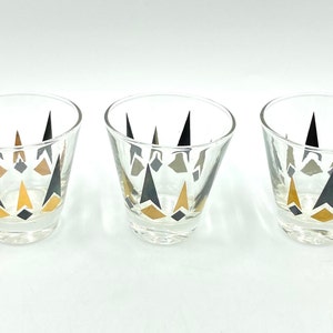 Anchor Hocking Golden Peaks MCM Shot Glasses, Short Set of 3, Gold Black Arrow, Diamond, Vintage Glassware, MCM Shot Glass, Barware image 6