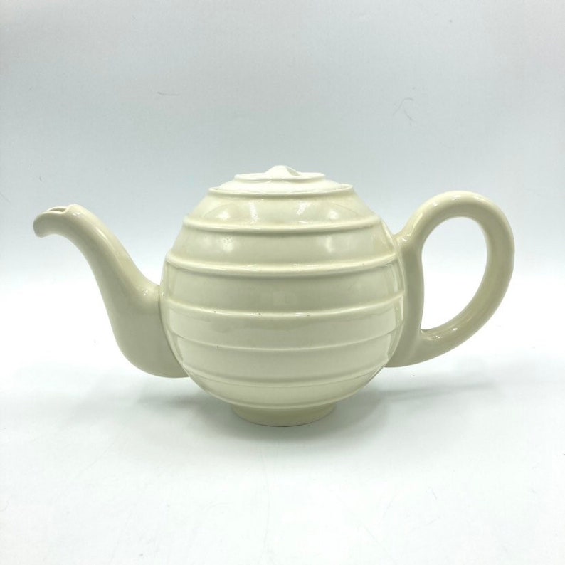 Bauscher Weiden Art Deco Teapot, D.R.P., Cream Off White, Tea Pot, Made in Germany, Vintage Mid Century Coffee Tea, Kitchenware image 3