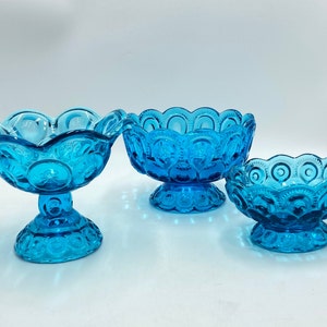 Compote de lune bleue et d'étoiles en verre L E Smith, bol sur pied, plat à bonbons, bord festonné à volants, verrerie vintage image 1