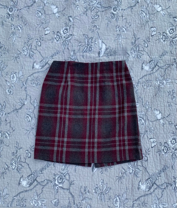 Vintage 80’s Burgundy and Gray Plaid Tracy Evans Ltd Wool Mini Skirt