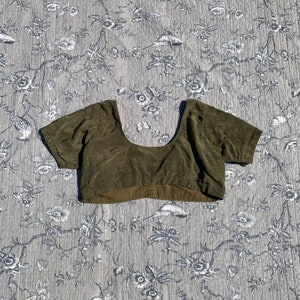 Victorian Antique Sage Green Silk Bodice/Blouse With Wildflower Woodland Cottagecore Print Circa 1860 image 3