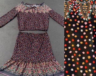 Vintage 60’s Plus Size Volup Cottagecore MOD Flower + Paisley Pleated Skirt + Top Set