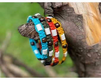 Anti-Tick Dog Collar, Paracord Anti-Tick Dog Necklace, Dog Collar with EM Beads