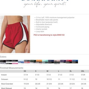 Op de afbeelding: Rode en witte sport shorts met een zwarte bies. De shorts hebben een zijzak en een trekkoord. De maattabel toont de afmetingen in inches voor XS, S, M, L, XL en 2XL.