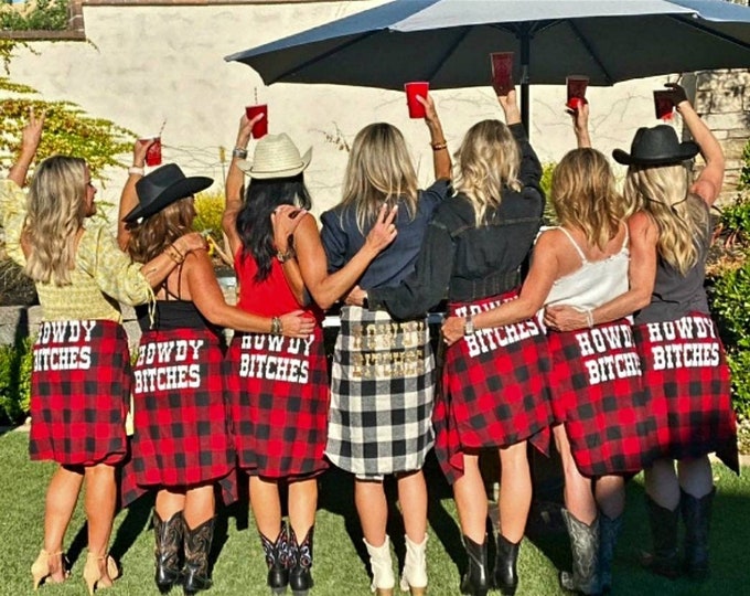 Bridal Party Flannels,Buffalo Plaid,#bridesmaidproposal,Bridal party gift,Bridesmaid gifts,Wedding day Flannel,Bachelorette Party,Future Mrs