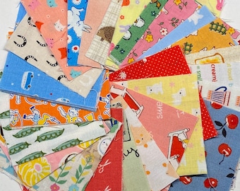 30 X 5 INCH SQUARES COTTON PATCHWORK FABRIC CHARM PACK RACING CARS