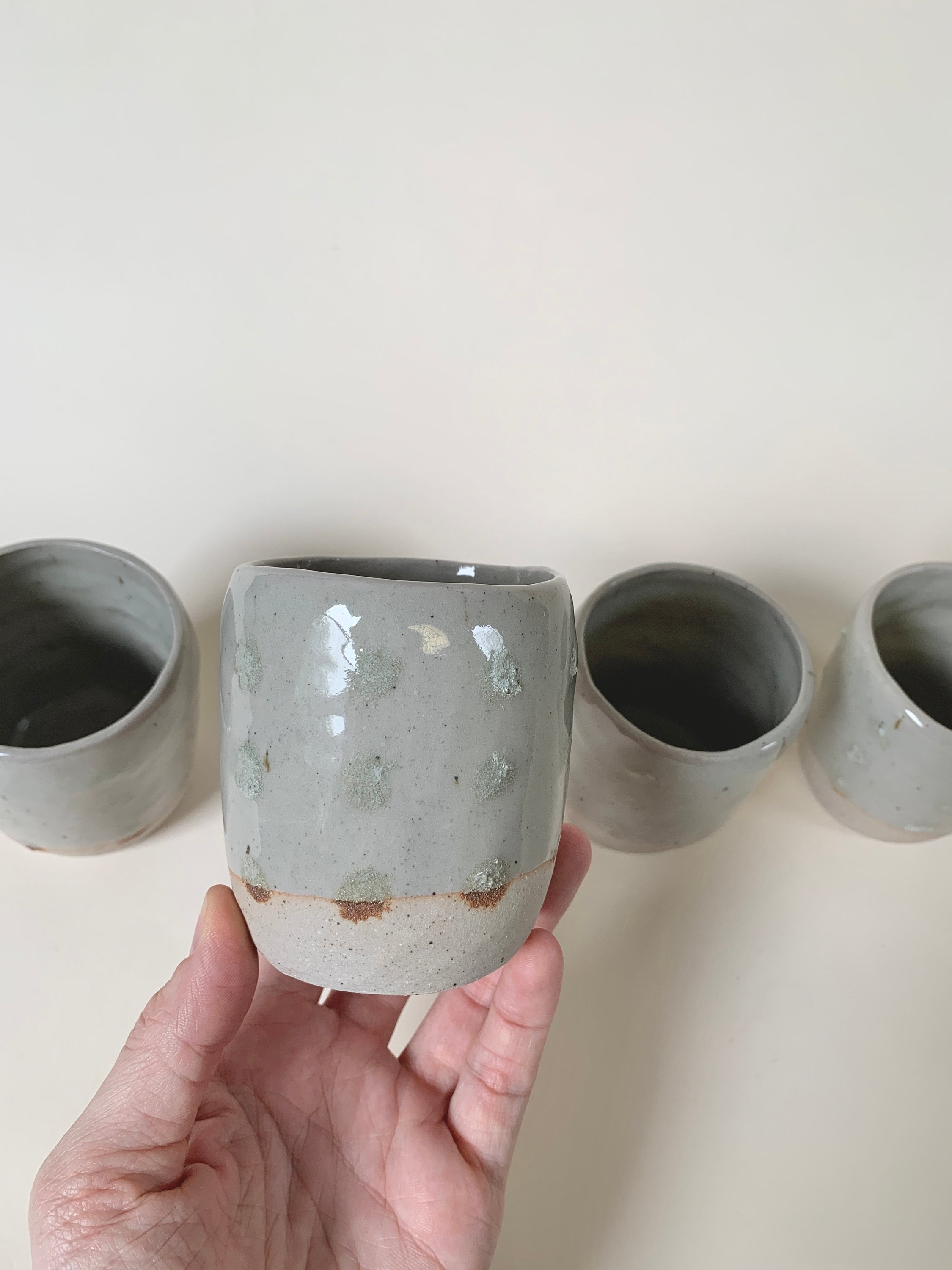 Marine Pinsard フランス陶芸 カップ 美品 食器・キッチン用品 Marine Pinsard フランス陶芸 カップ 美品
