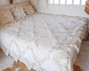 Unique Fringes Throw Blanket, White Tufted Luxe Throw, Handira Boho Throw Blanket, White Boho Bed Throw, Textured Cotton Throw, Gift for Mom