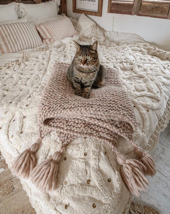 Luxe Fringes Boho Throw Blanket Moroccan Blanket White Boho Luxe Bedding Couch Cover Sofa Throw Handira Blanket Morocco Throw Etsy Australia