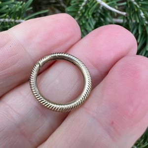 Antique split ring, 15ct gold