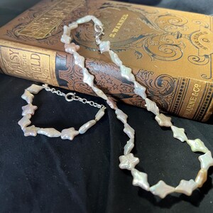 Star pearl necklace and bracelet suite
