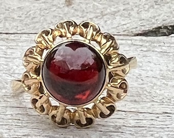Vintage garnet ring 14ct gold UK O1/2 US7.25