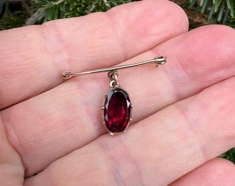 Vintage 9ct brooch with Georgian garnet drop