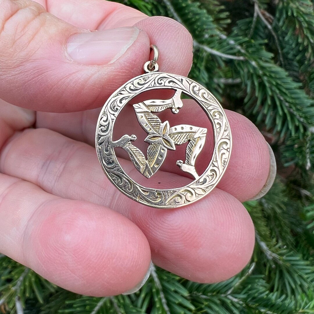 Antique Gold Manx Pendant 1900 Three Legs Etsy antique-gold-manx-pendant-1900-three-legs-etsy