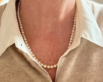 Vintage pearl necklace