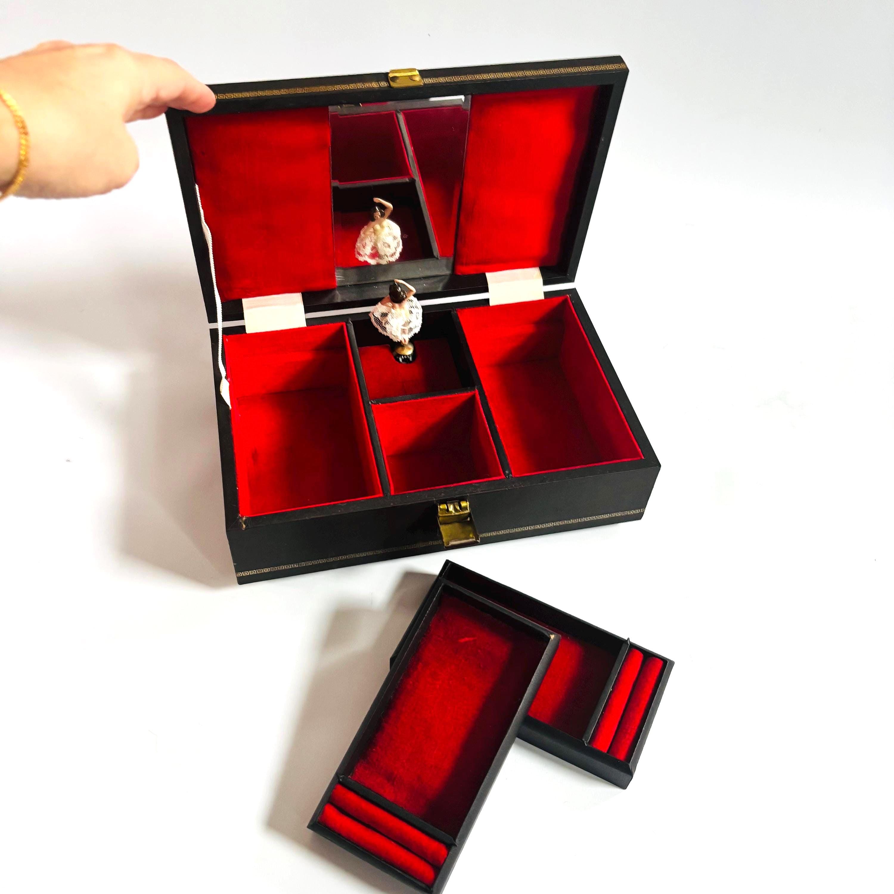 Music box with dancing couple - Etsy 日本
