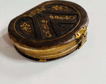 Antique Victorian Leather Pocket Ladies Photograph Album 1890s Clasp Unique Collectors Wedding Gift Engagement Love Friendship Mr Edwards