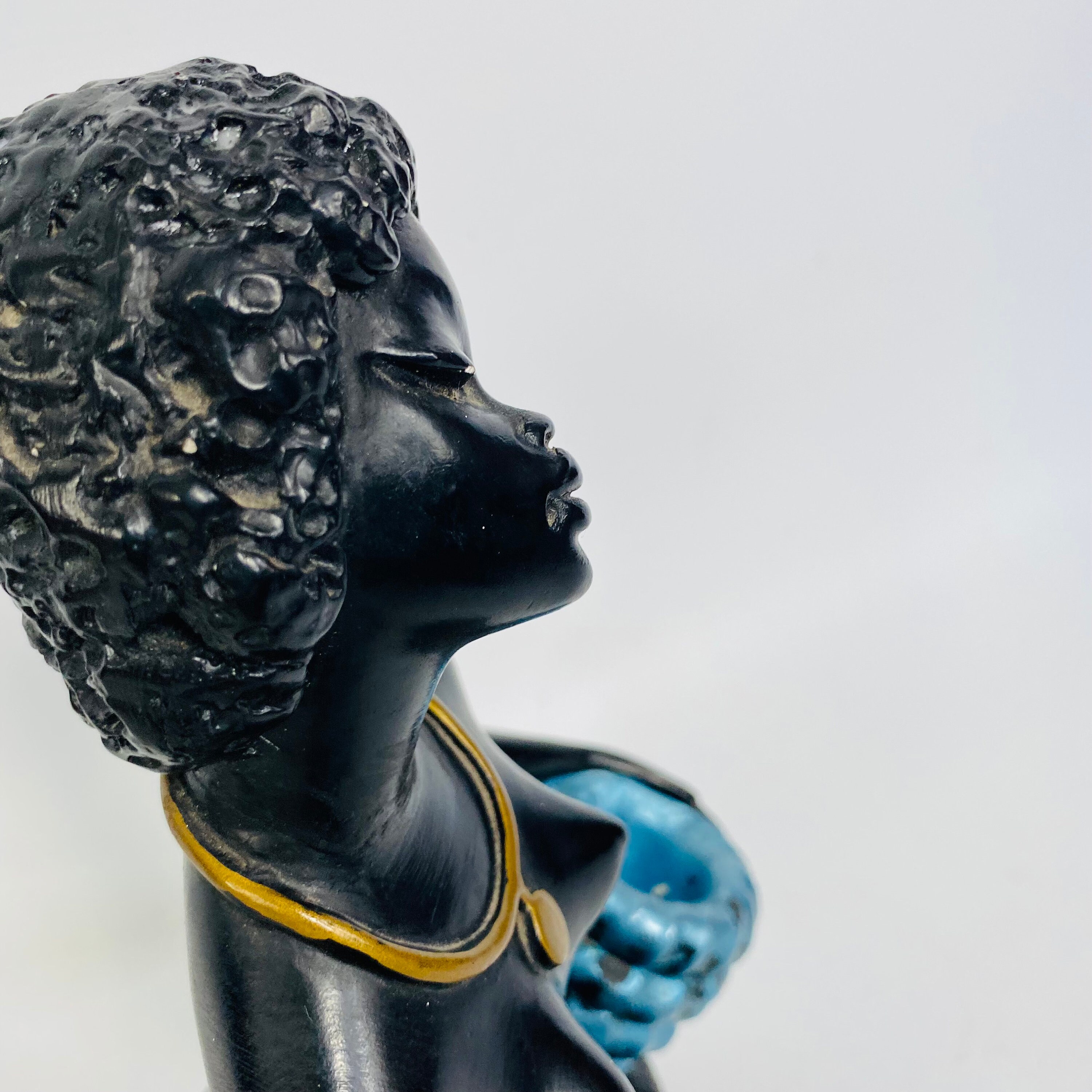Vintage Chalkware African Woman Figurine: Mid-century Diomede