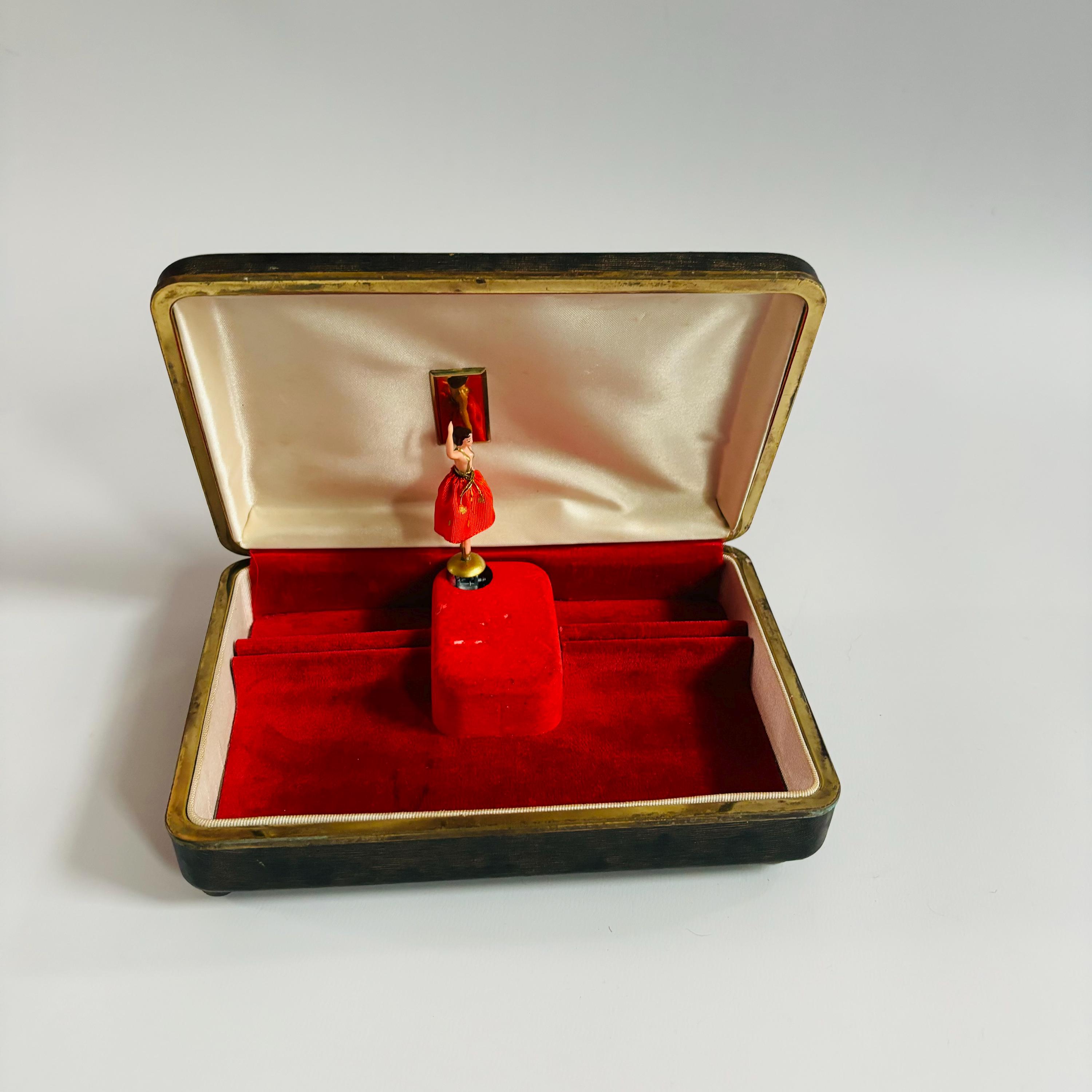 Reuge music box plays - Etsy 日本