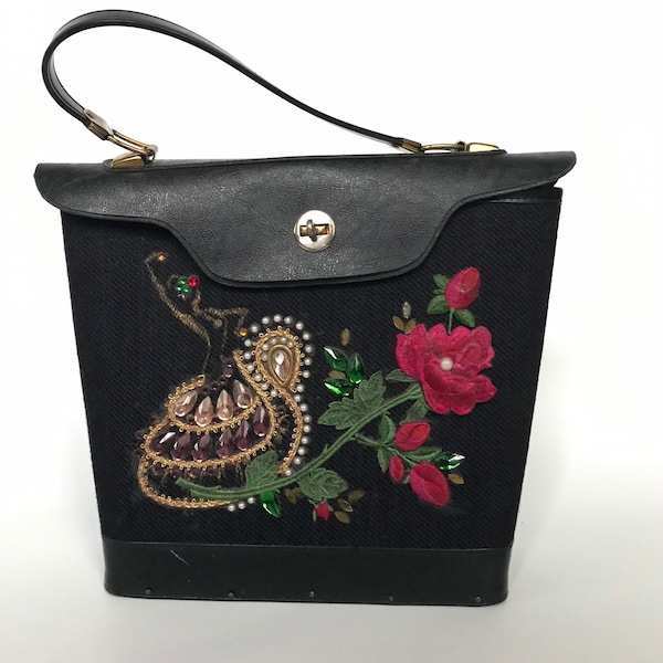 Vintage 1970s Enid Collins style Original Kit bag - lovely leather Spanish Flamenco dancer design