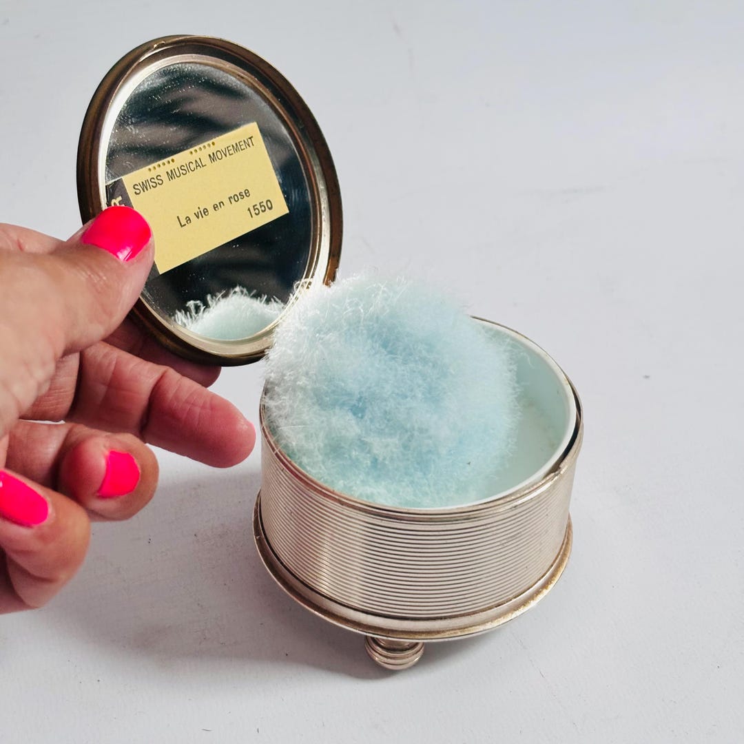 Powder Paper Music Reserved - 1940s RARE Vintage LADOR Swiss Music Box Powder Puff Compact ...