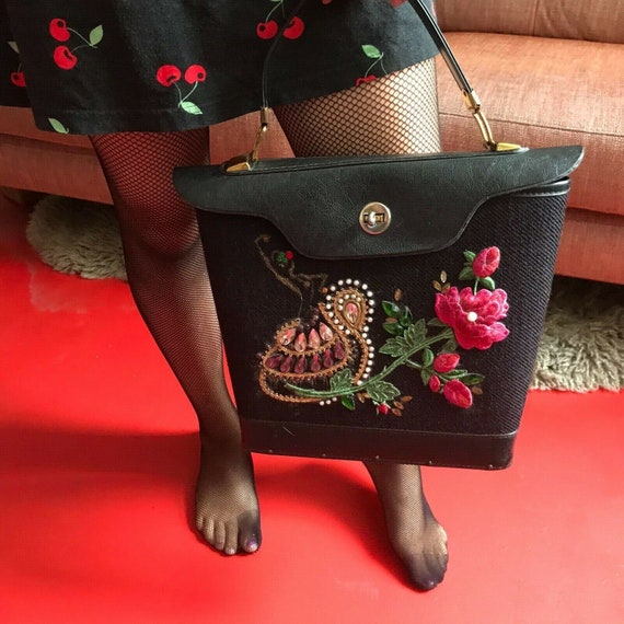 Enid collins deals handbags