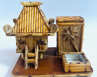 Kitsch bamboe asbak en sigarettenhouder, handgemaakte Hawaï-souvenir