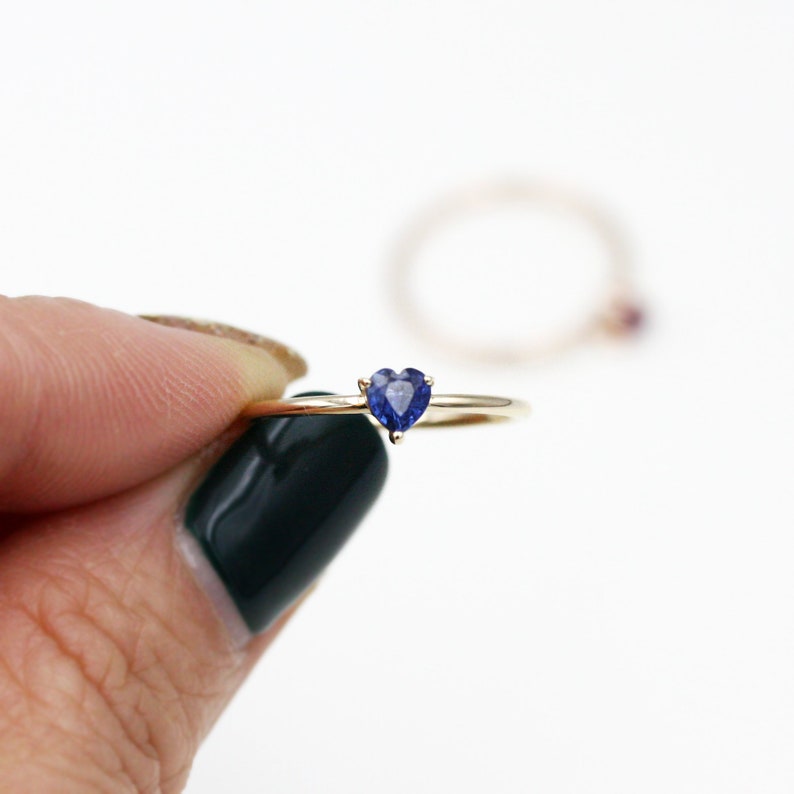 14k real solid gold solitaire gemstone ring with natural blue sapphire