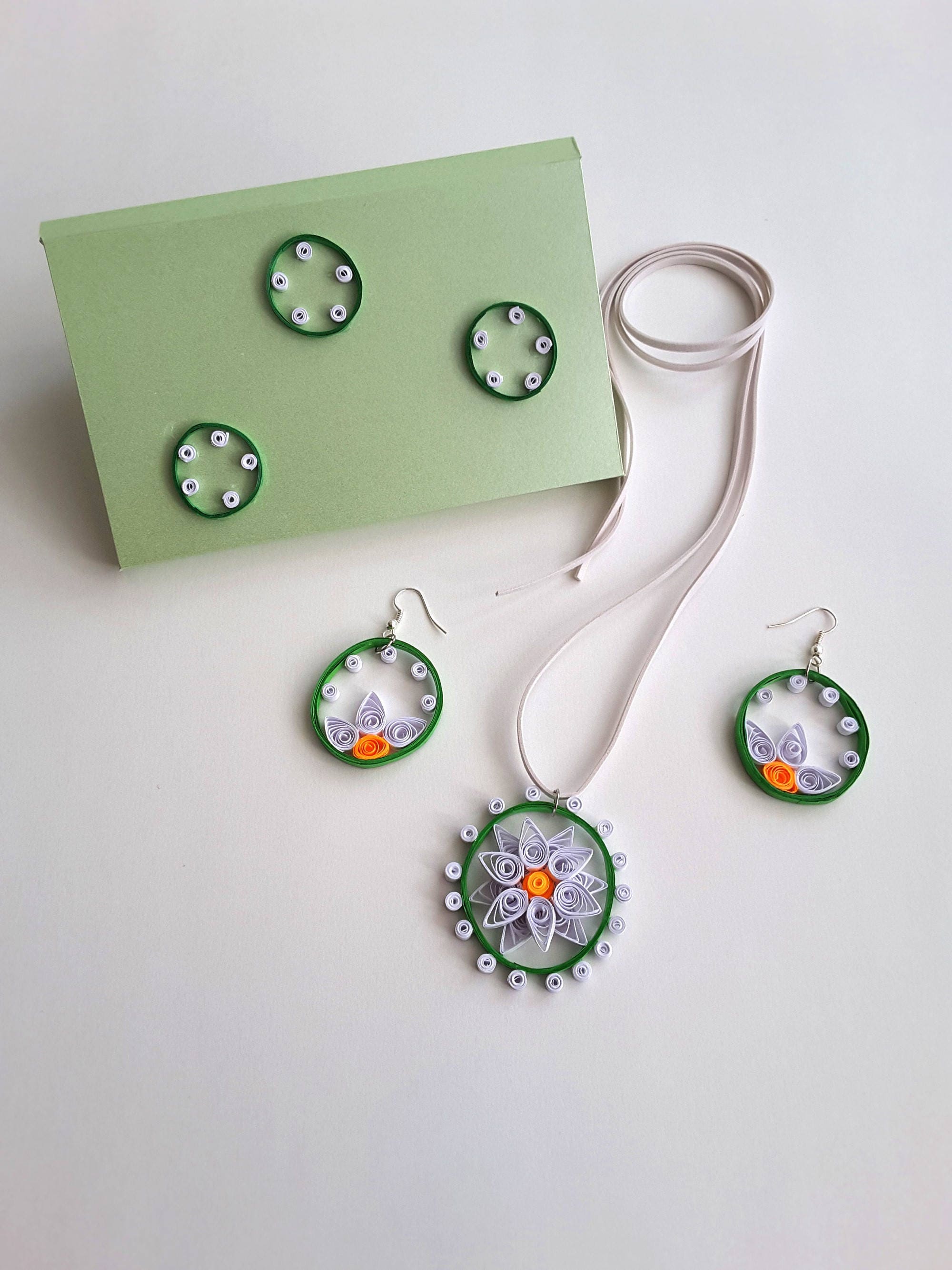 Quilling necklace / something strung pendant / set of jewelery Etsy