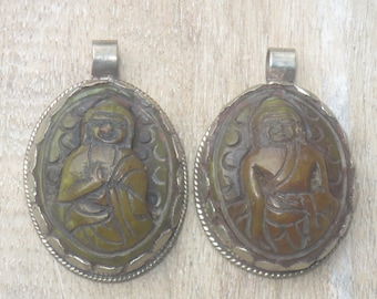 1pc Chinese Celadon Old Jade Hand carved Pendant Netsuke