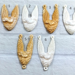 Hand Carved Natural or Antiqued Buffalo Bone Winged Horse Pendant, Connector, Cabochon, 1pc, Stallion, Wings, Flying