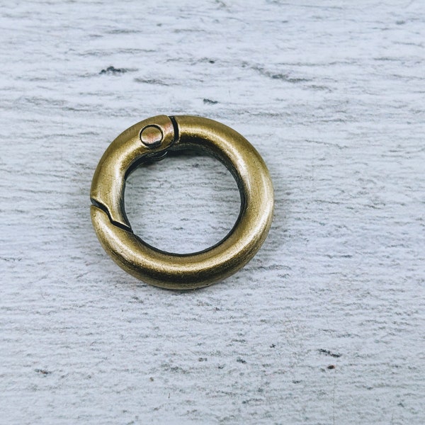 20mm Antique Brass O Ring Clasp, Spring Clasp, Gate Rings, Carabiner, 2pcs.