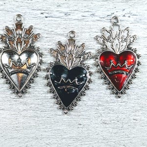 Antique Silver, Black or Red Epoxy Milagro Ex Voto Heart Charms, Royal Crown, 2pcs. Love, 45x25mm, Love