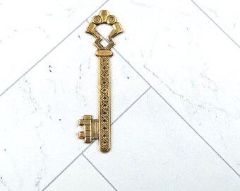 Colgante de llave maestra estilo victoriano chapado en oro antiguo, adornado, 57 x 12 mm