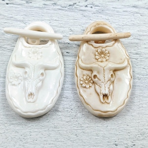 Hand Carved Buffalo Bone Longhorn Toggle Pendant, Flower, Steer, Antique or Natural, 1pc. 50x28mm, Western