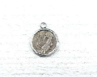 Colgante de medallón de hada voladora soldado a mano, 21 mm, 1 unidad, colgante para pulsera o collar, decorativo. Réplica de moneda.