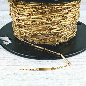 Twisted and Straight Bar Matte Gold Chain, 14 and 17mm, Alternating Links,