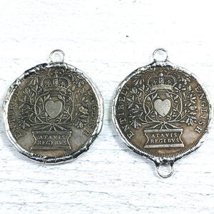 手作業で溶接されたセイクリッド ハート ロイヤル クラウン レプリカ コイン ペンダント、コネクタ、リンク、38 mm、1 個。