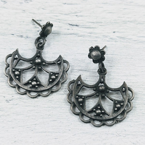 Vintage Metal Hand Casted Patina Flower Filigree Dangle Earrings, 2pcs. Stud Post, 32x25mm, Matte Finish, Connectors, DIY