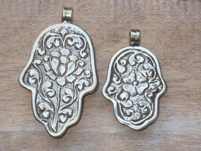 Double Sided Ethnic Nepal 32mm Tibetan Silver Om Symbol Round Bead Namaste Yoga