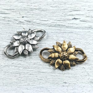 Small Antique Silver or Antique Gold Metal Casting Small Flower Connector, Link, Floral, 25x18mm, 1pc.
